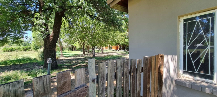5 Bedroom Property for Sale in Roodewal Free State